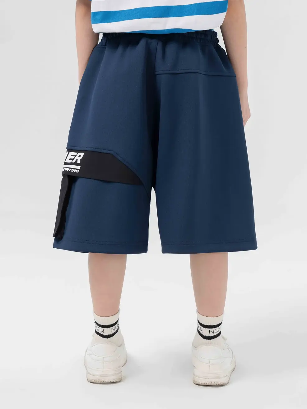 Quần Sooc Bé Trai Khoá Ngang Gối - Navy - 10-11