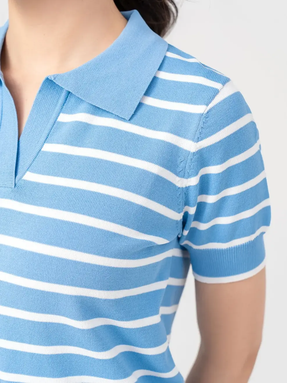 Áo len nữ kẻ cổ polo - Xanh trắng - S