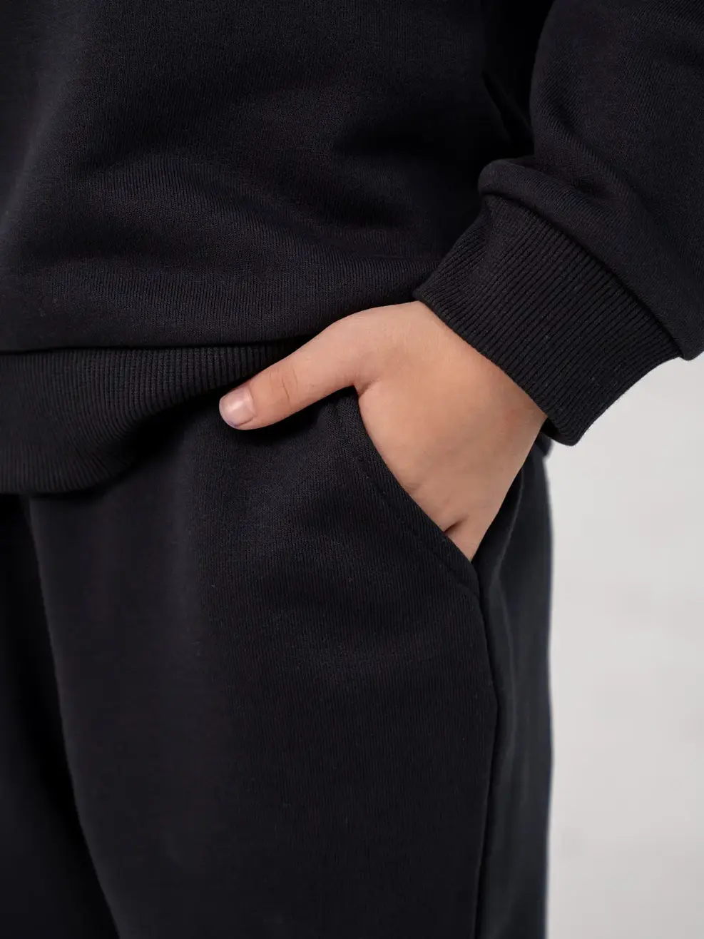 Đồ Bộ Kid Nỉ Da Cá Cơ Bản - Đen - 4