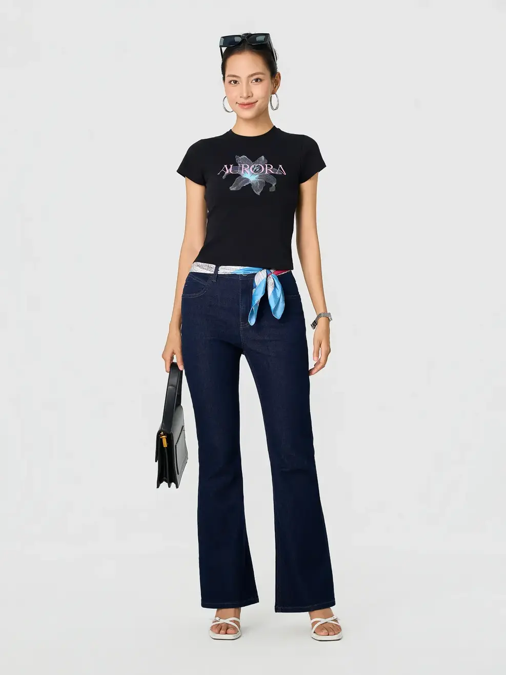 Áo Phông Nữ Phom Slimfit In Aurora - ĐEN 002 - S