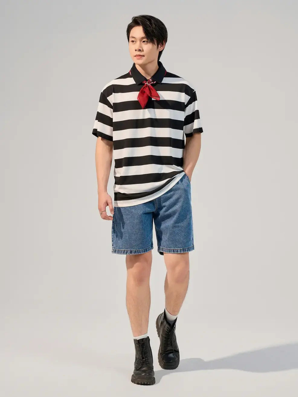 Áo Polo Yoguu Hoạ Tiết Kẻ - Đen phối trắng - 0