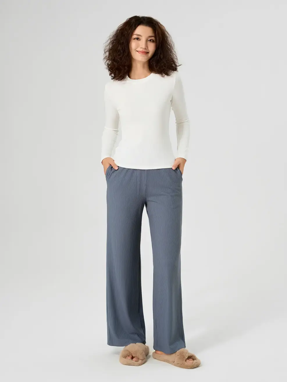 Quần Nỉ Nữ Dáng Suông - Ghi Đậm - S