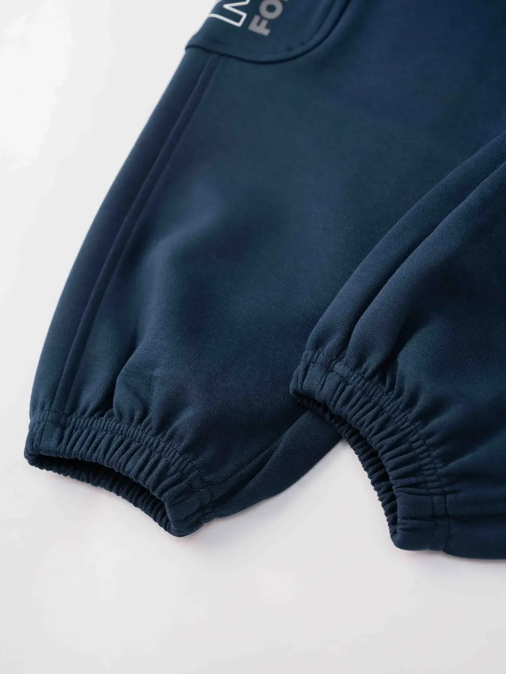 Quần Nỉ Kid Boy Moving Forward - Tím Than 006 - 110