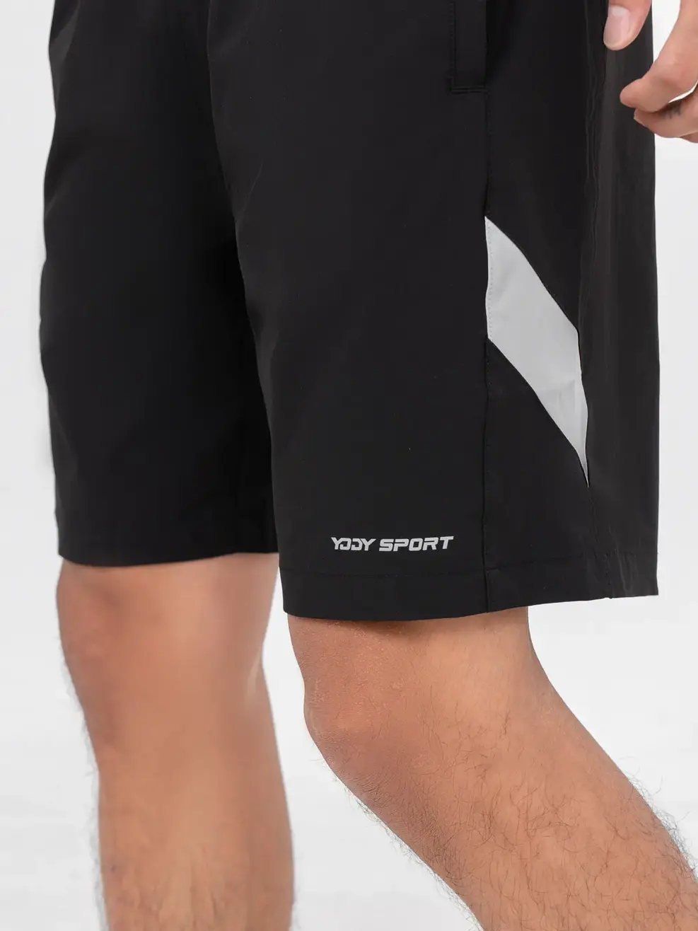 Quần Short Thể Thao Nam Phối Sườn - Đen - 29