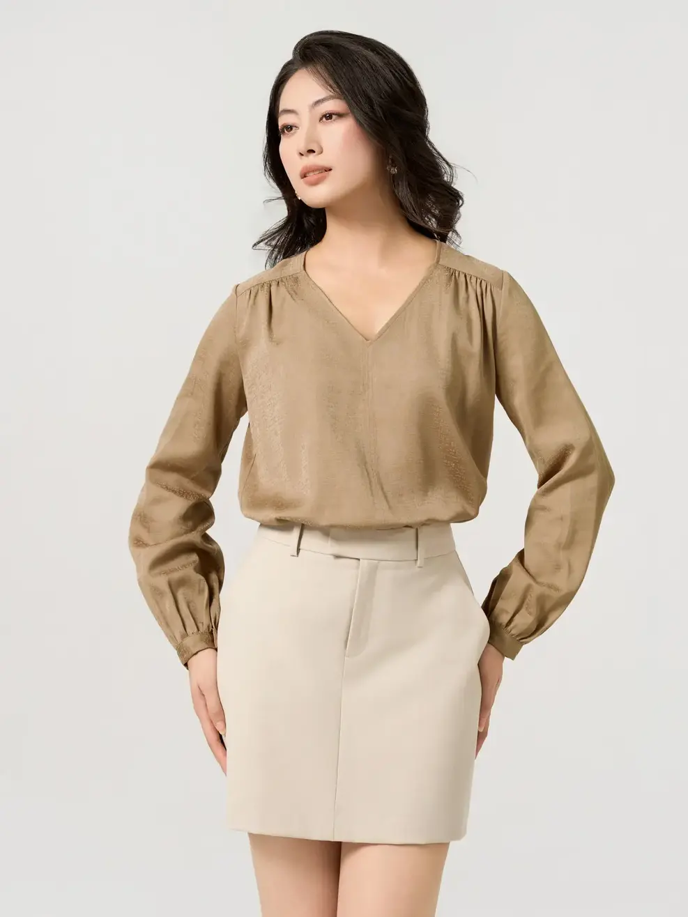 Sơ Mi Dài Tay Nữ Suông Cổ Tim Nhún Vai - Nâu - S