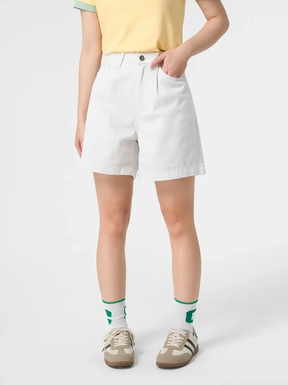 Quần Short Jeans Ngắn Chữ A Chiêt Ly Túi Ốp Cơ Bản - Trắng 002 - 26