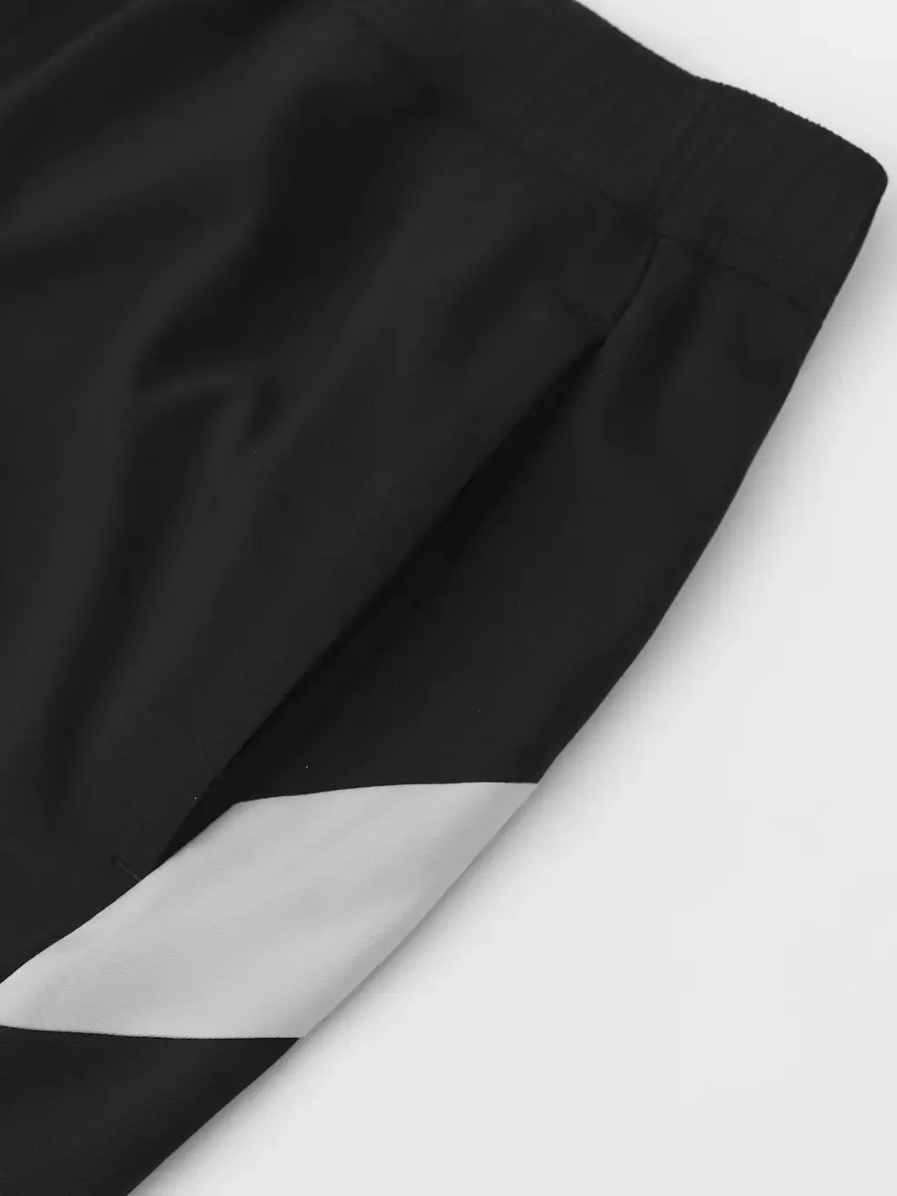 Quần Shorts Thể Thao 6.5 Inch Phối Sườn - ĐEN 002 - 29