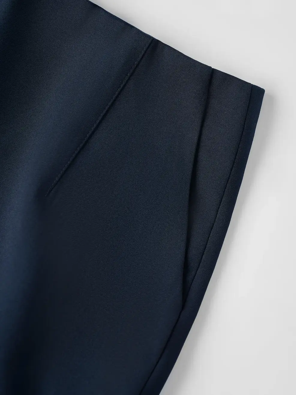 Chân Váy Straight Over The Knee Essential - Đen 001 - S