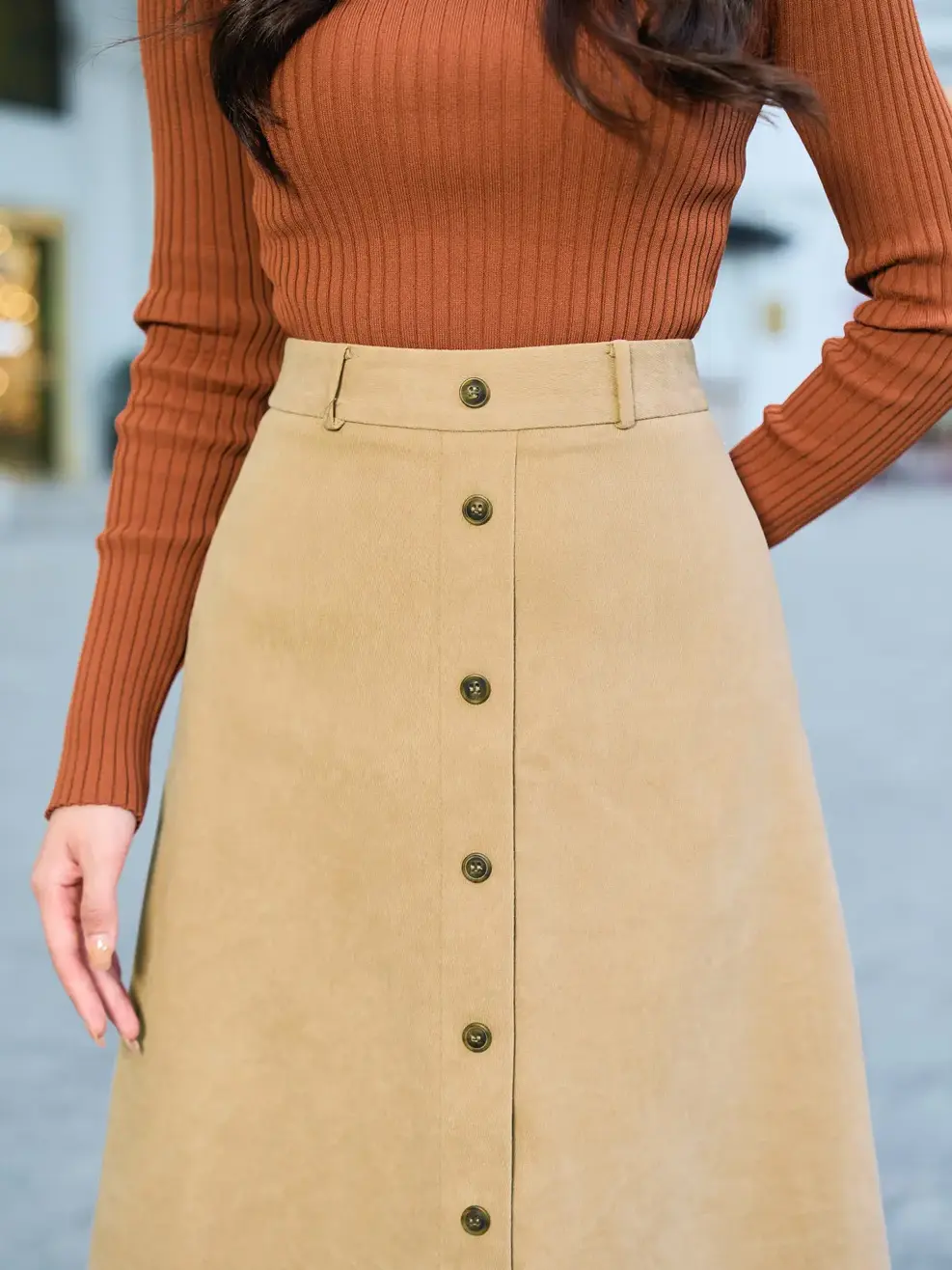 Chân váy dáng A dài nẹp cúc - Nâu nhạt - S