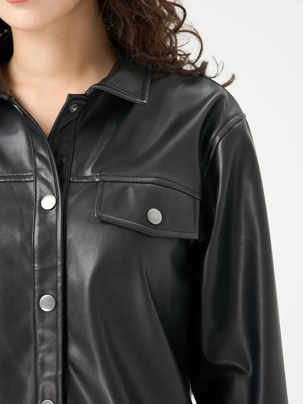 Áo Khoác Nữ Da Kẹp Nắp Túi - Đen - S