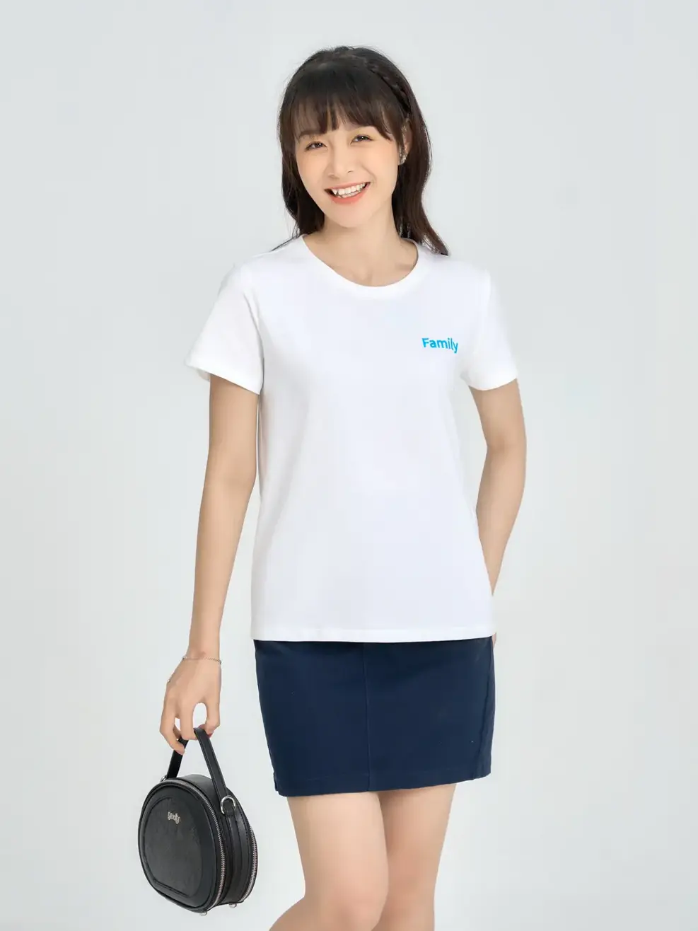 Áo thun nữ family - Trắng - S