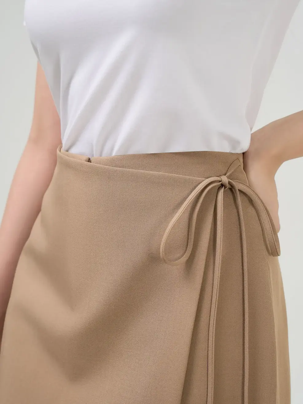 Chân Váy Tà Buộc Mix Short - NÂU SỮA 8 - S