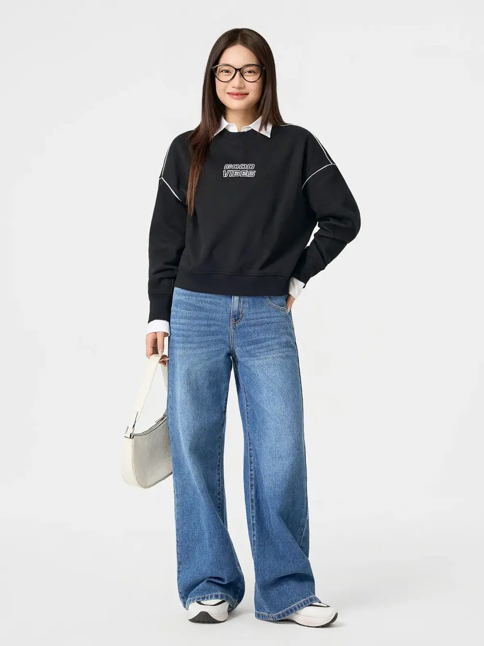 Áo Nỉ Oversize Lửng Thêu Thân Trước - ĐEN 002 - S