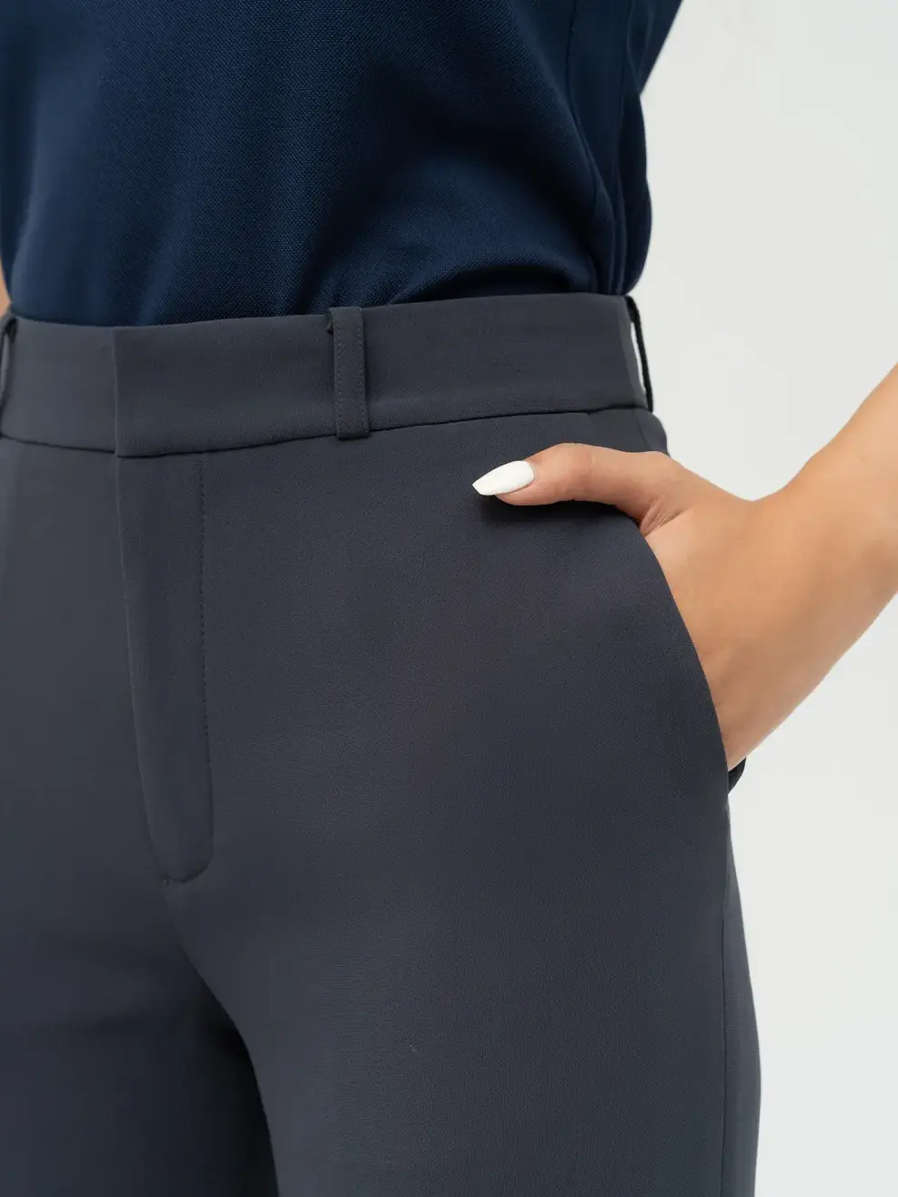 Quần Tây Nữ Ống Vểnh Cơ Bản - Ghi Đậm - S