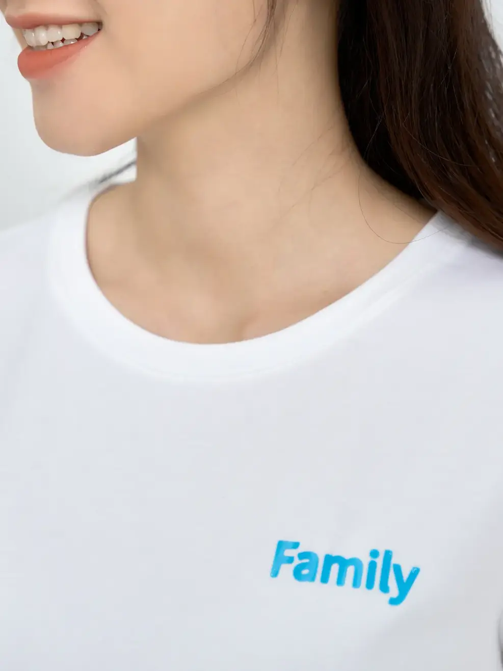 Áo thun nữ family - Trắng - S