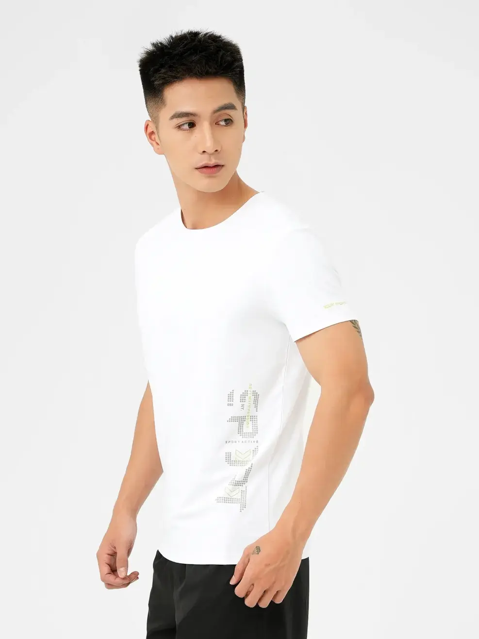 T-shirt Thể Thao Nam In Viền Cổ - Trắng - M