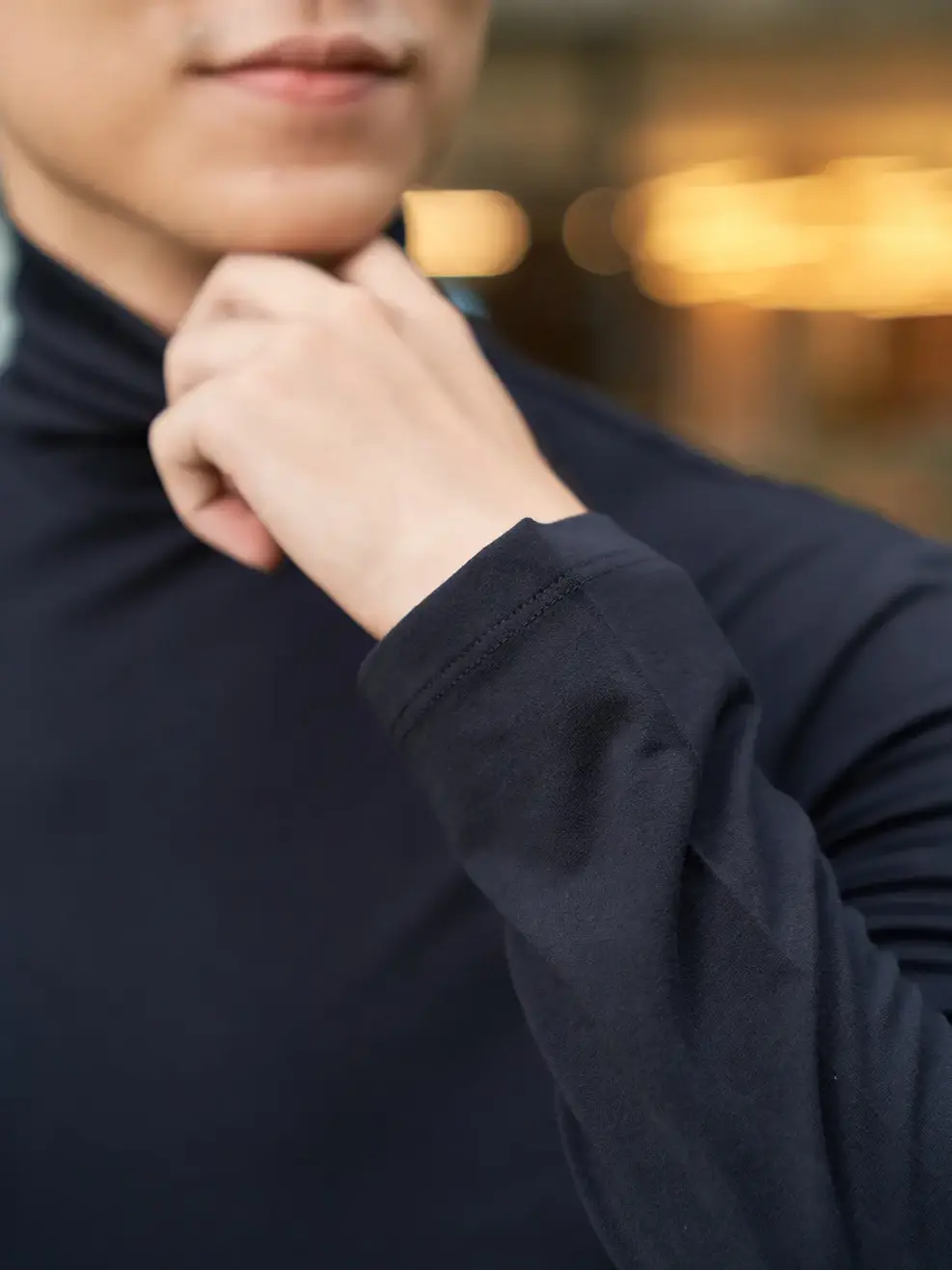 Áo Giữ Nhiệt Cổ Lọ - Đen - M