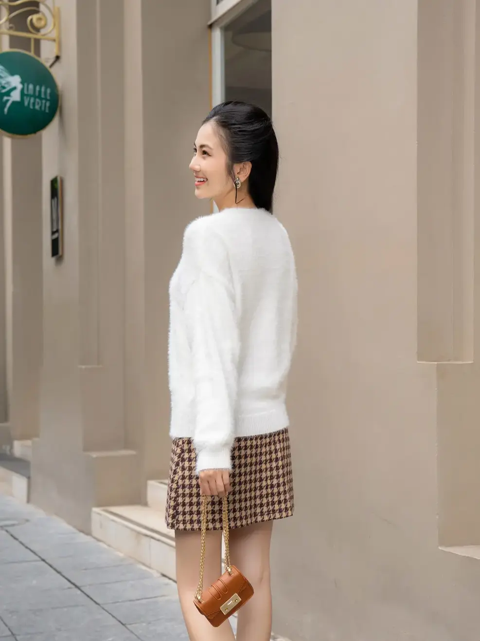 Áo len nữ lông thỏ kiểu dáng thoải mái - Trắng - F