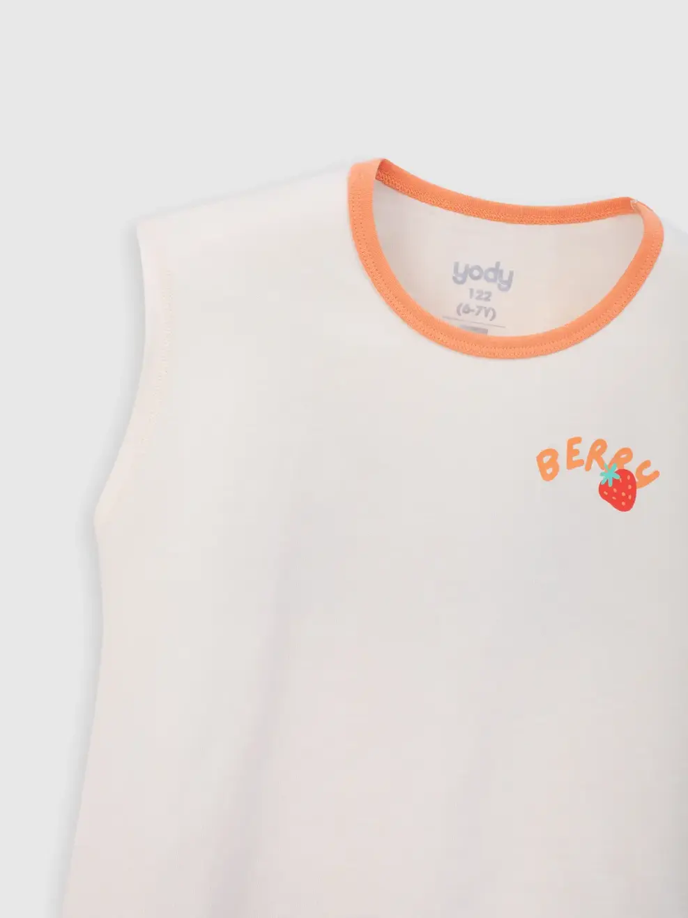 Bộ Đồ bé gái quả dâu -  Cam 060 - 110