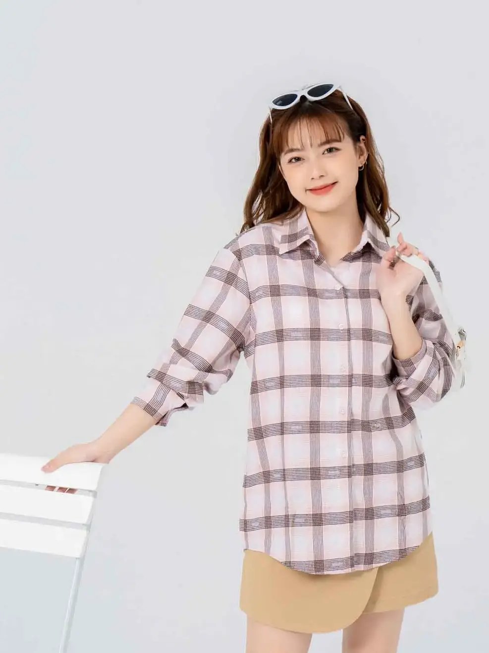 Áo sơ mi dài tay nữ cafe logo Yody - Hồng - S