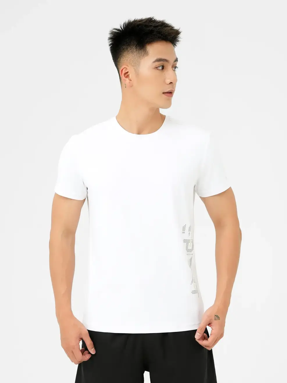 T-shirt Thể Thao Nam In Viền Cổ - Trắng - M