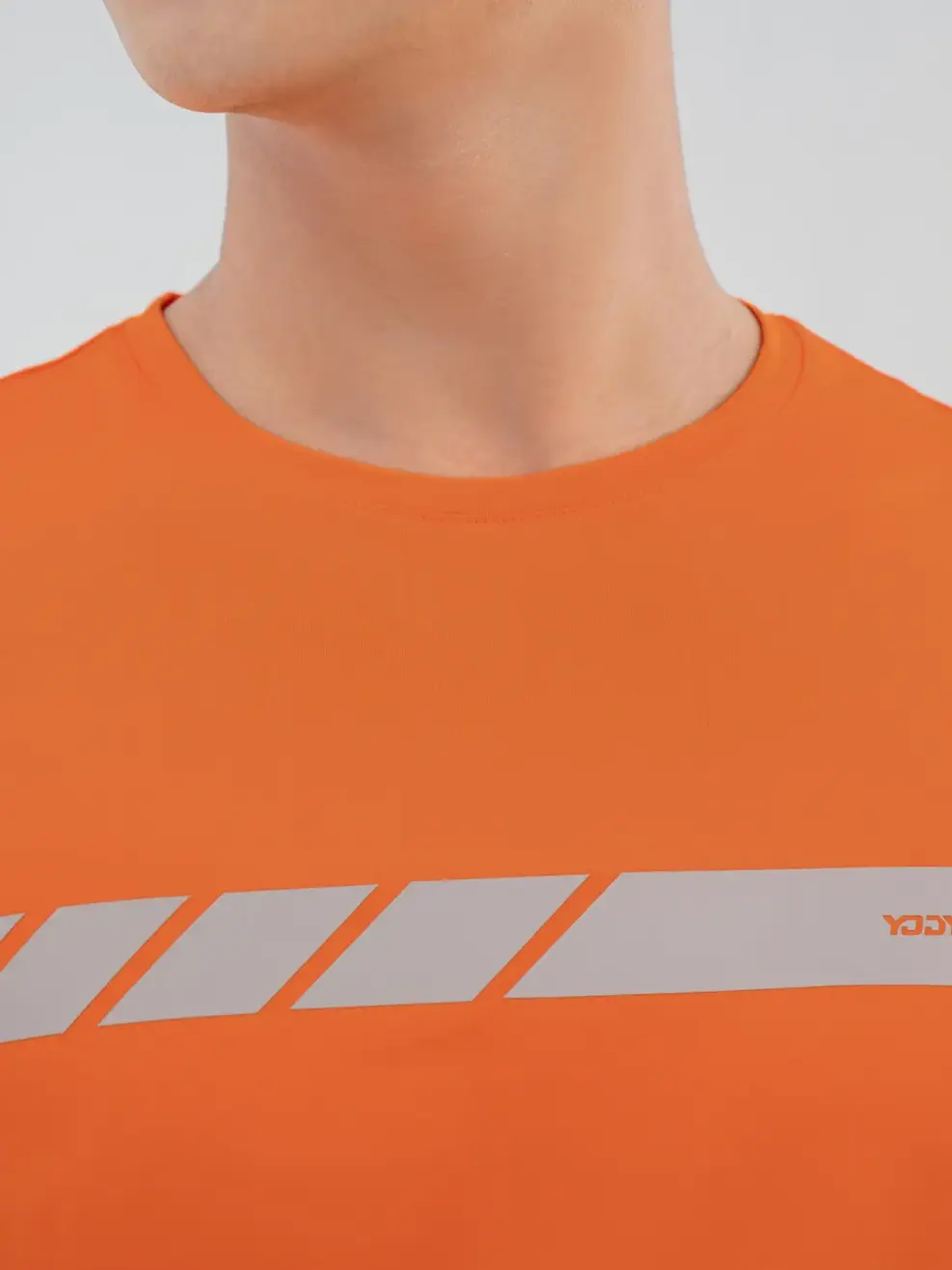 T-shirt Thể Thao Nam In Vạch Phản Quang Ngực - Cam - M