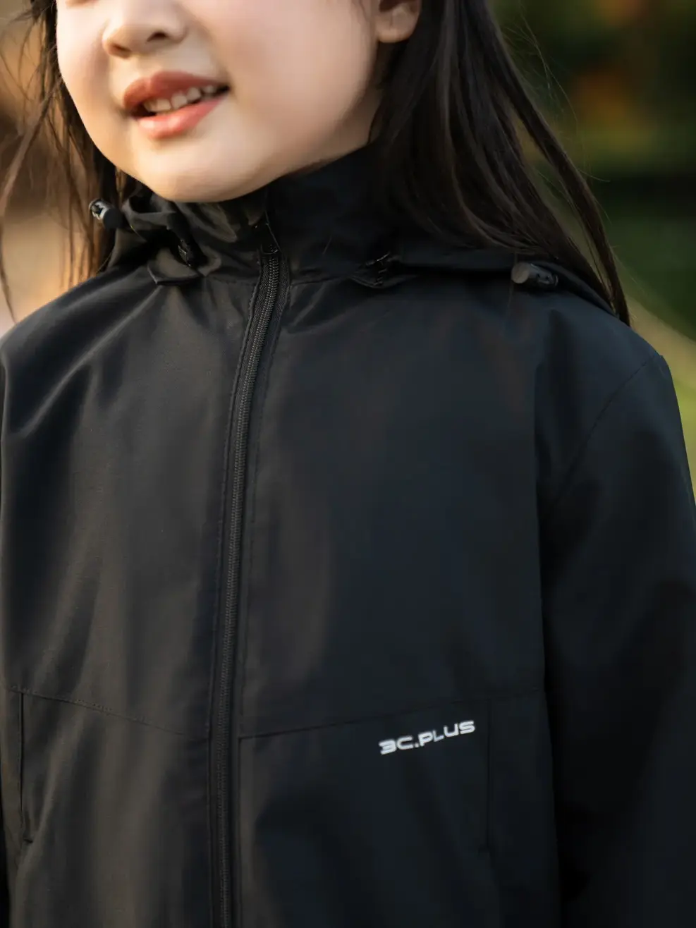 Áo gió kid bé 3C Plus - Đen - 4-5