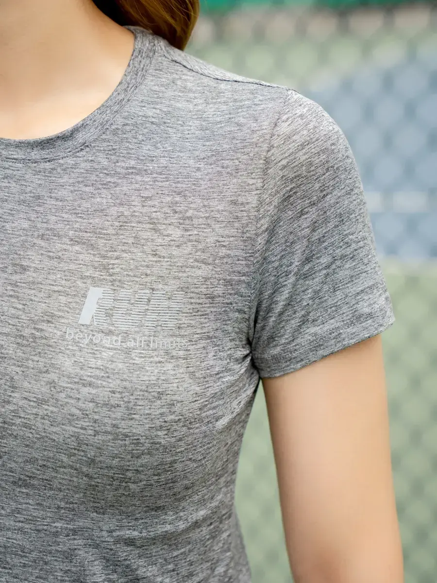 T-shirt thể thao nữ run - Đen - L