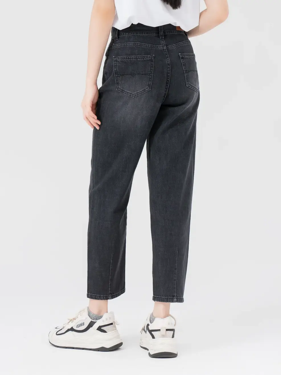 Quần Jean Nữ Baggy Cotton Chiết Ly Ống - Đen - 25