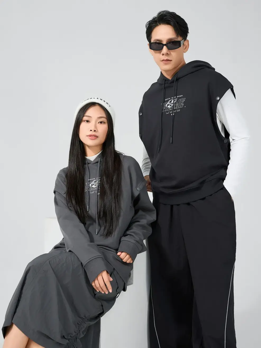 Áo Hoodie Yoguu Tay Tháo Rời - Đen - 0