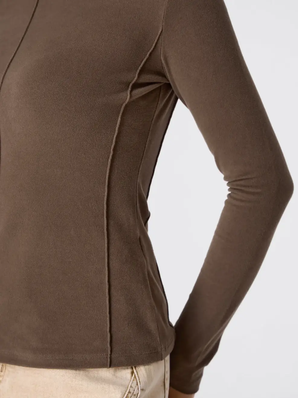 Áo Phông Dài Tay Dáng Ôm Cổ Tròn - Nâu 123 - S