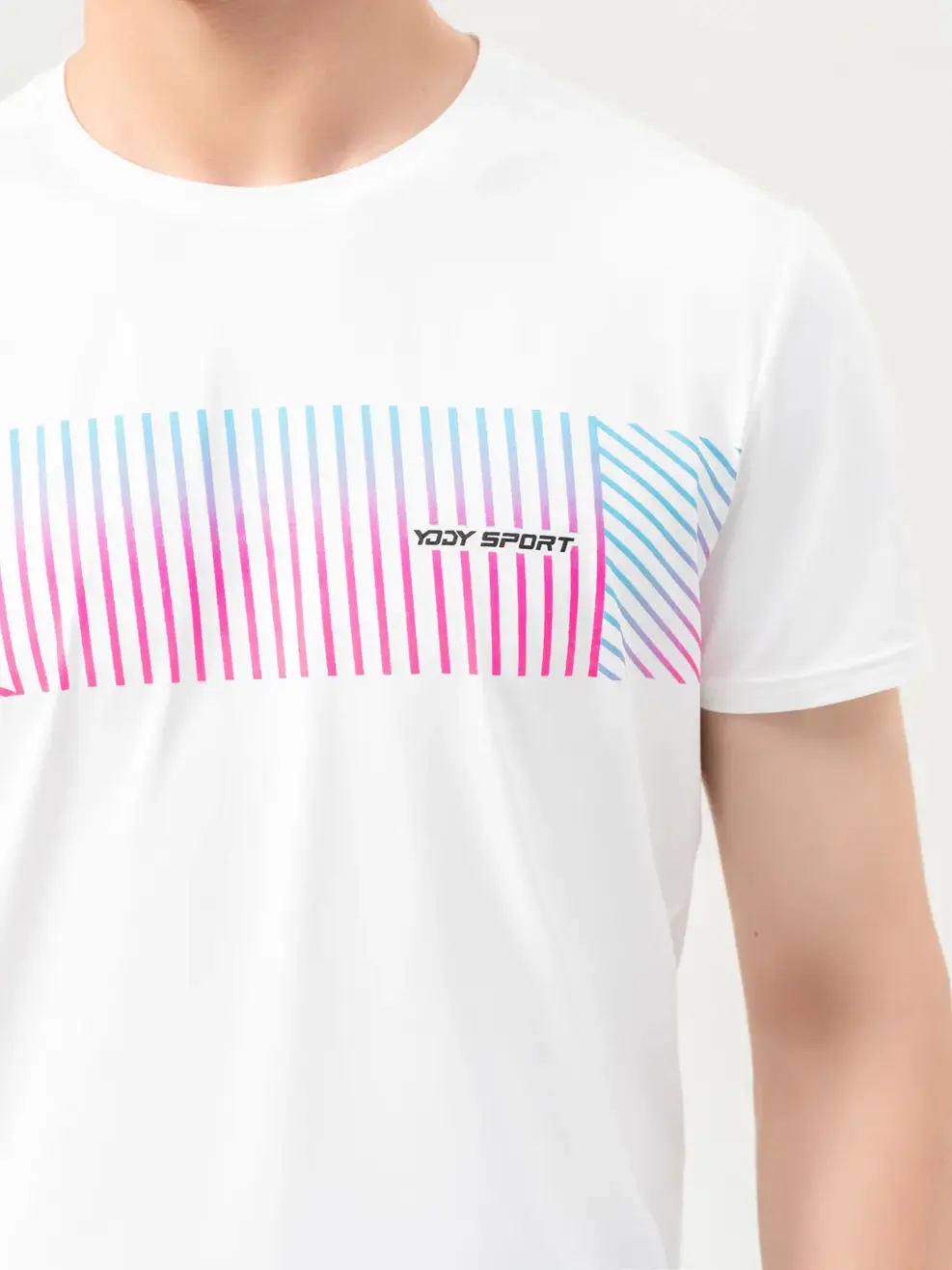 T-shirt Thể Thao Nam In Phối Ngực - Trắng - M