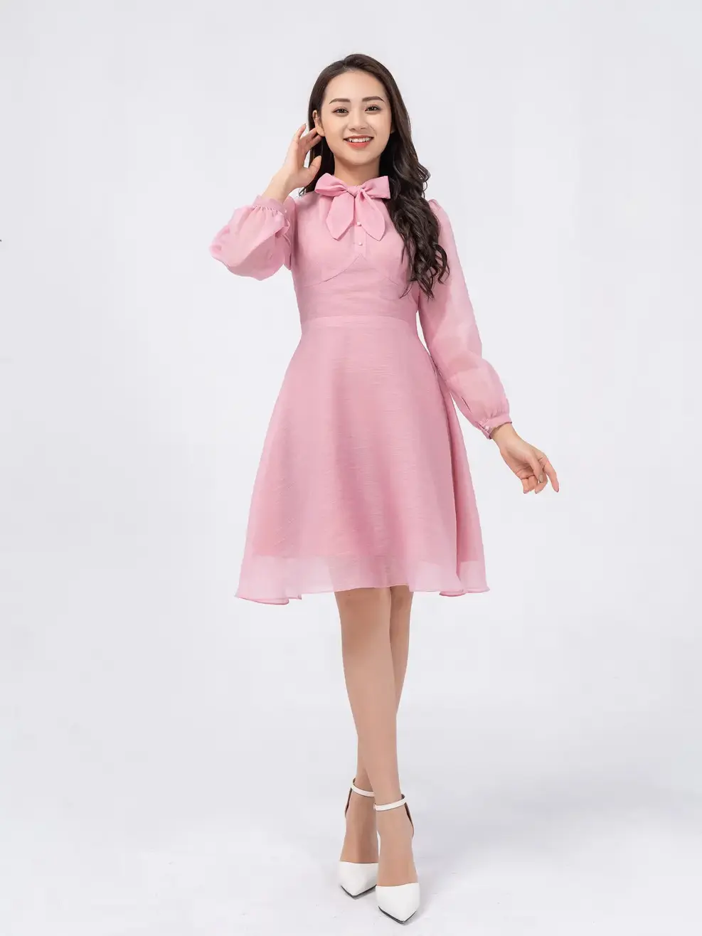 Đầm tơ cổ nơ - Hồng - M