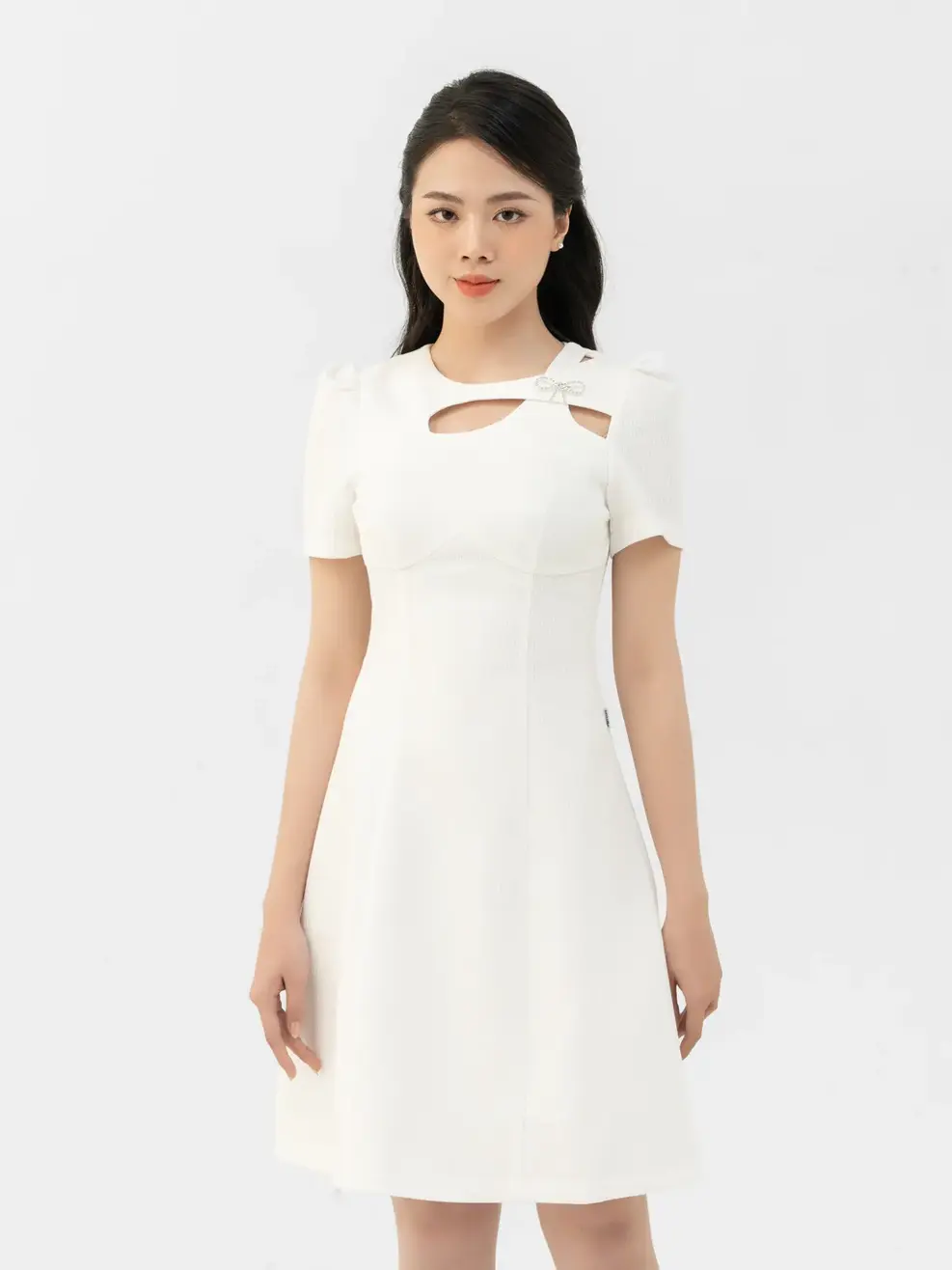 Váy  Cut Out Ngực Áo - Trắng - S