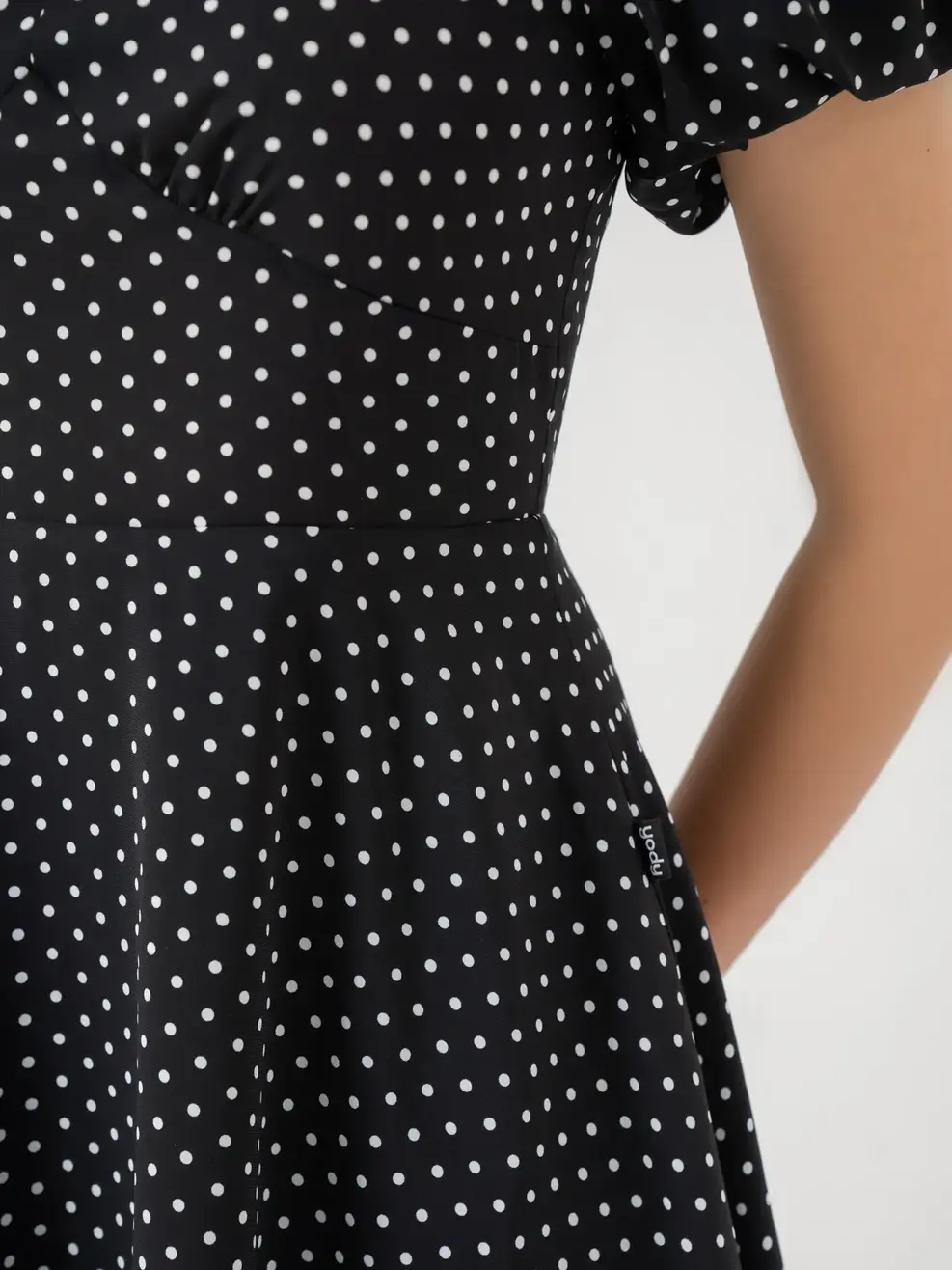 Váy Nữ Tay Raglan Bồng 2 Lớp - Đen - S