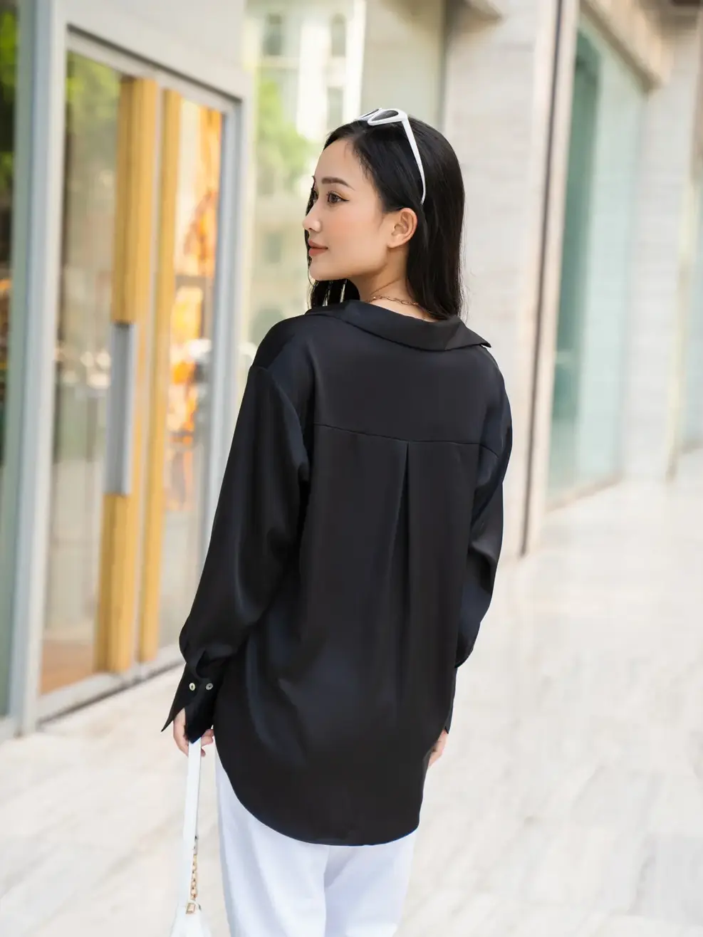 Áo sơ mi dài tay nữ lụa satin - Đen - S