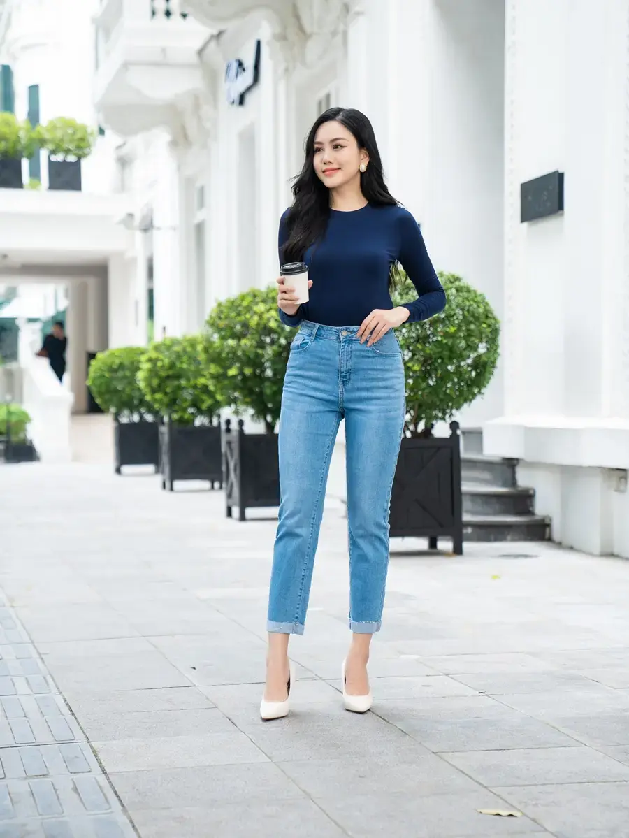 Quần jeans nữ dáng đứng xắn gấu - Xanh