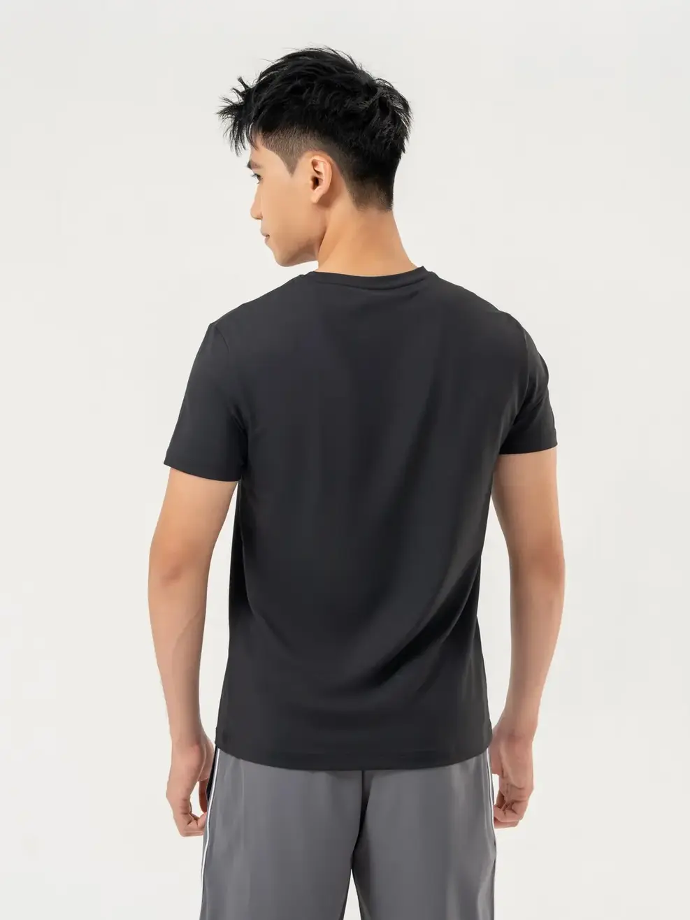 T-shirt Thể Thao Nam Run - Đen - M