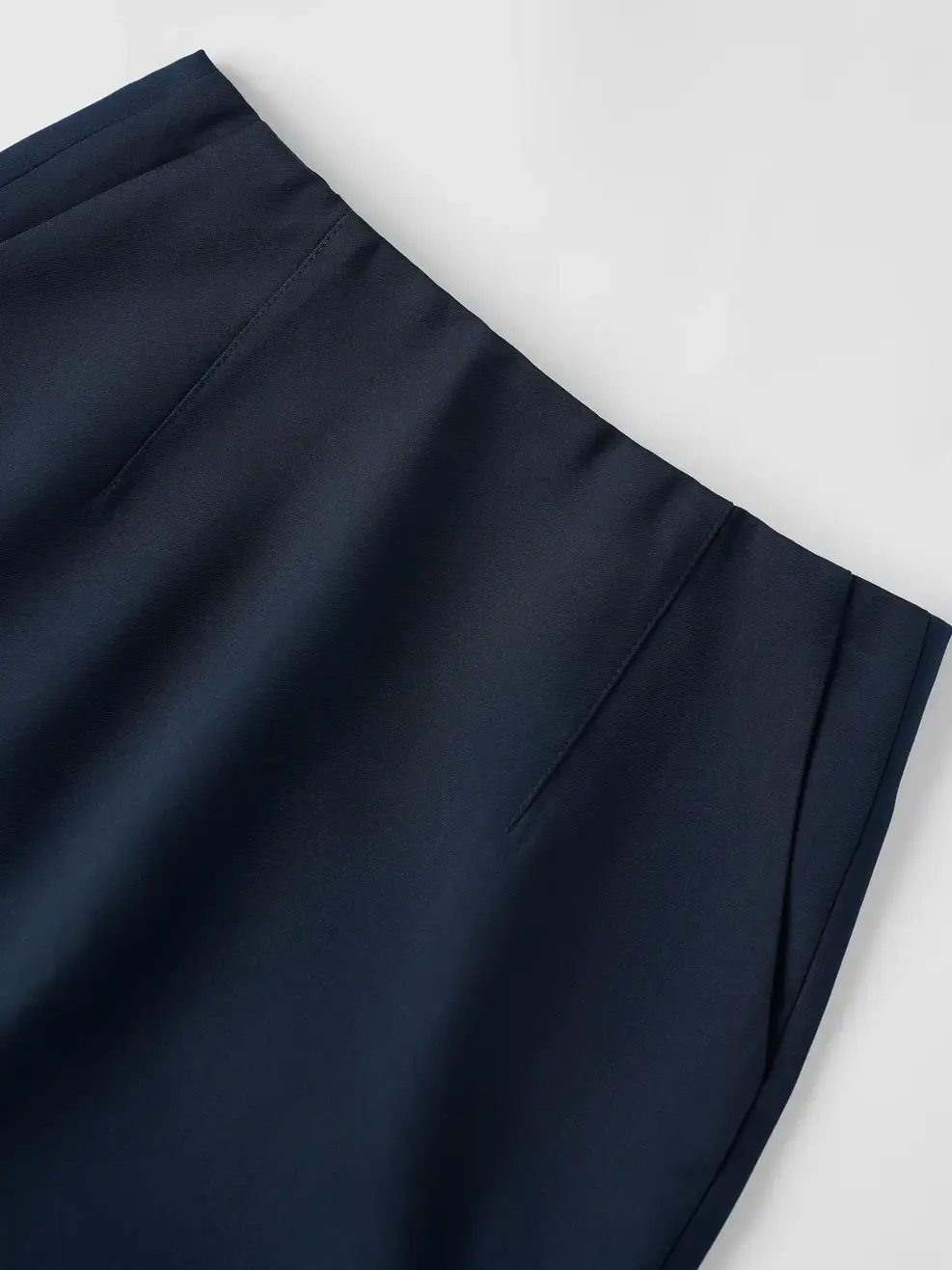 Chân Váy Straight Over The Knee Essential - Đen 001 - S