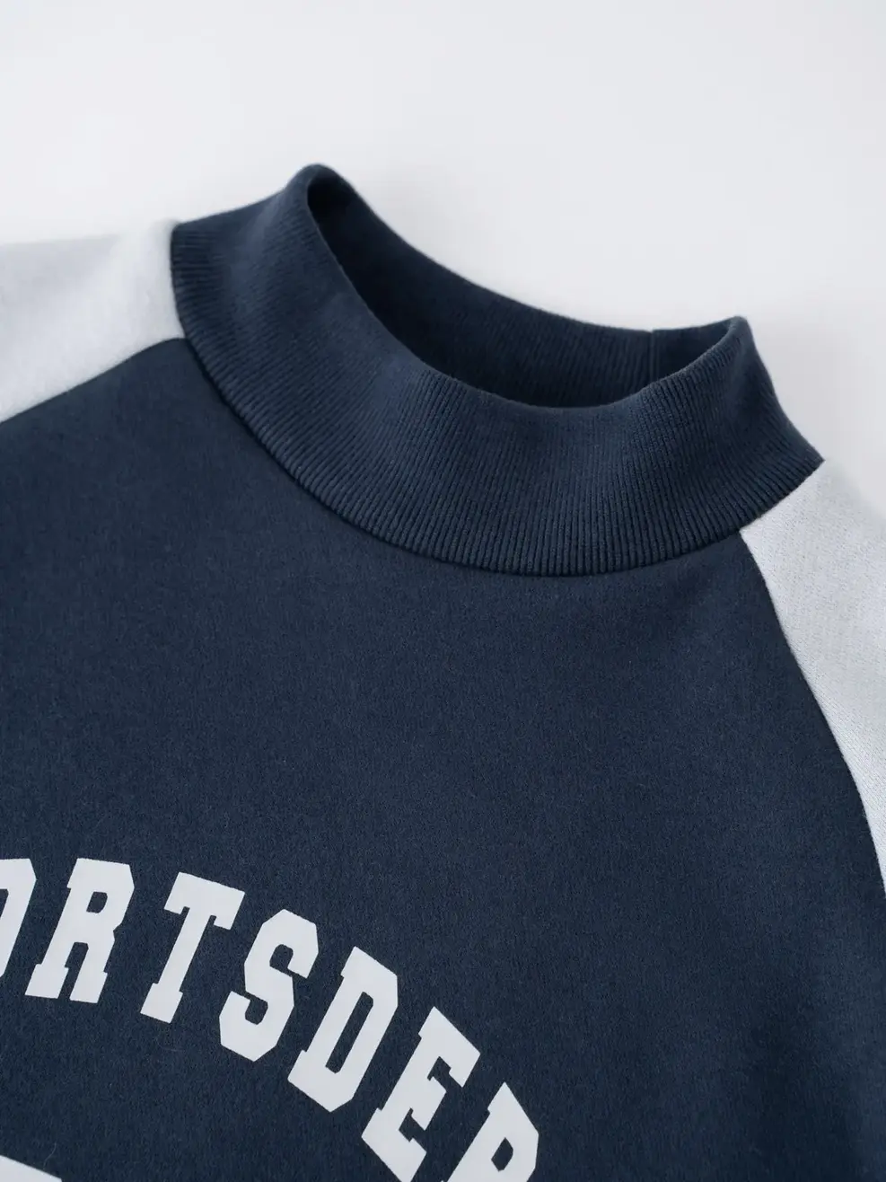 Bộ Đồ Kid Cổ Cao Tay Raglan Phối Màu - Tím than 036 - 140