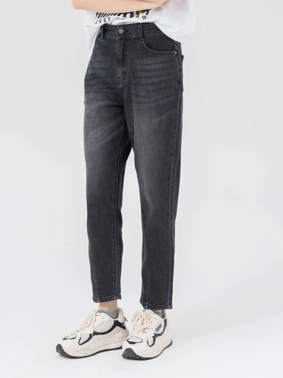 Quần Jean Nữ Baggy Cotton Chiết Ly Ống - Đen - 25