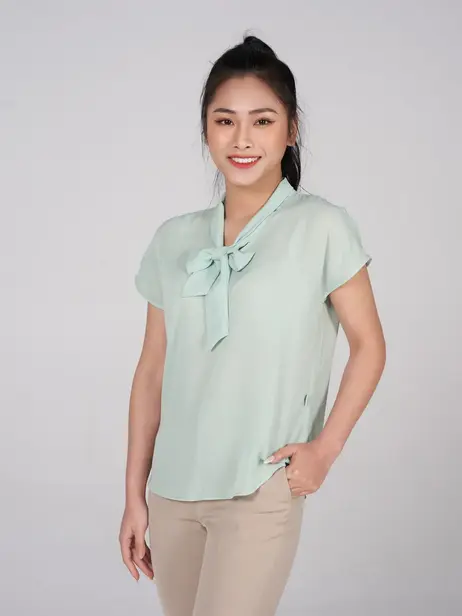 Áo Sơ Mi Nữ Tay Ngắn Cổ Nơ Vai Chờm