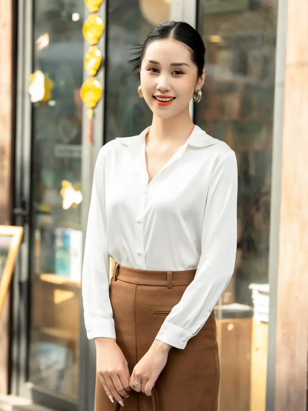 Áo Sơ Mi Tay Dài Nữ Suông Cúc Bọc - Trắng - S