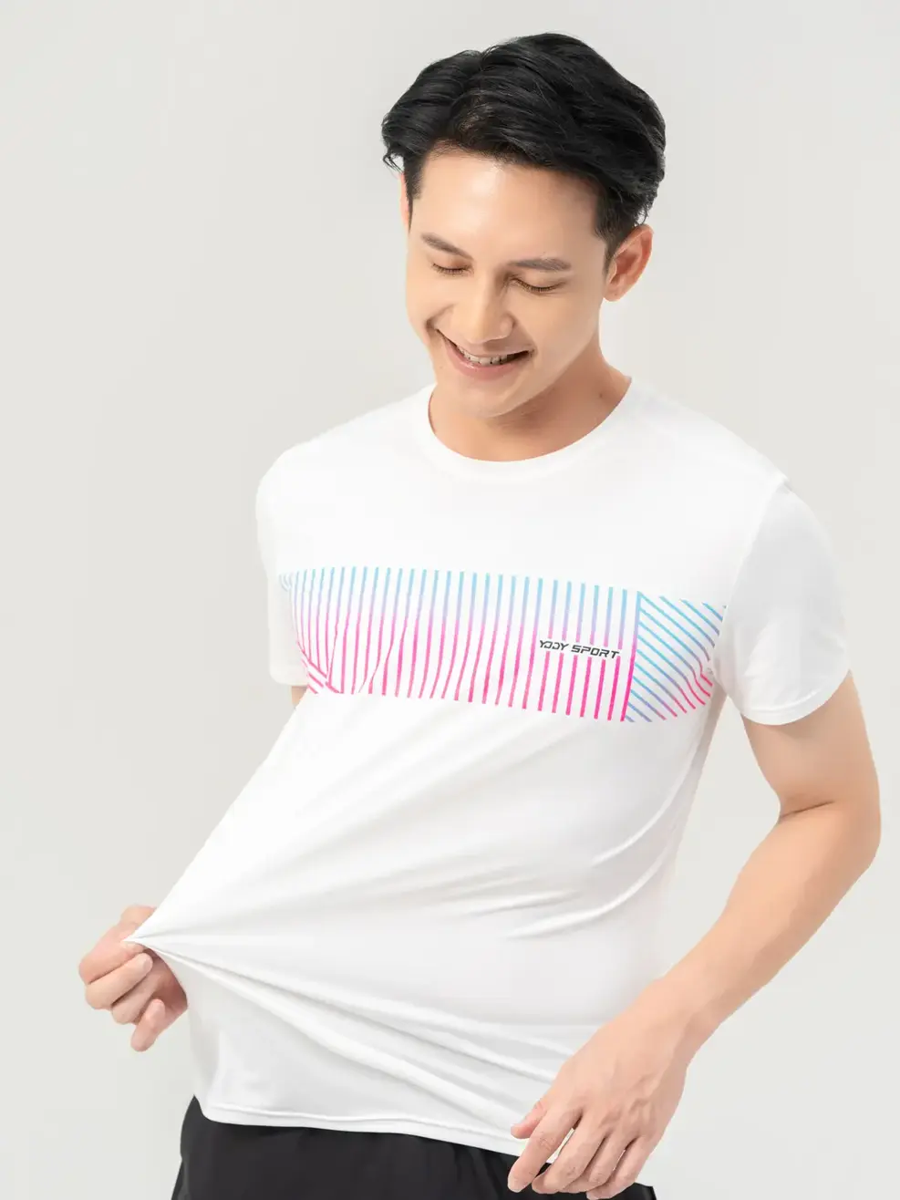 T-shirt Thể Thao Nam In Phối Ngực - Trắng - M