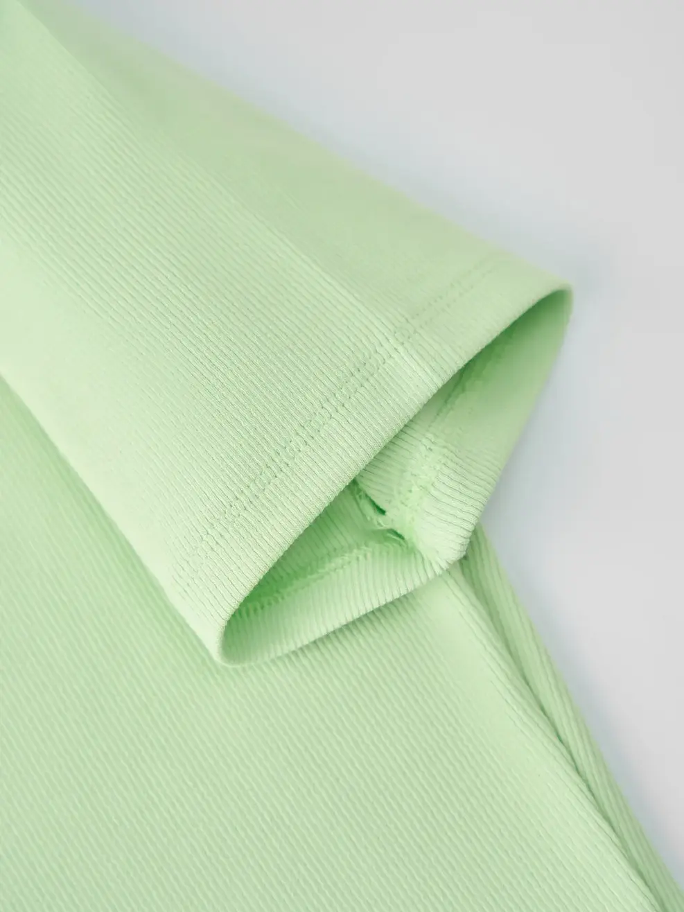 Áo Phông Cổ Viền Rộng - Xanh lá 003 - S