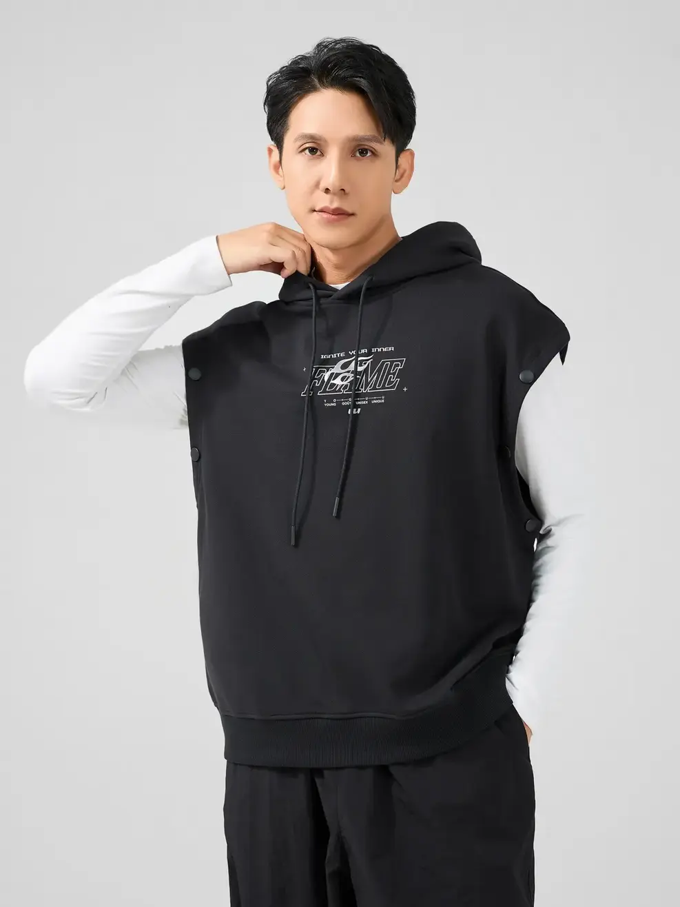 Áo Hoodie Yoguu Tay Tháo Rời - Đen - 0