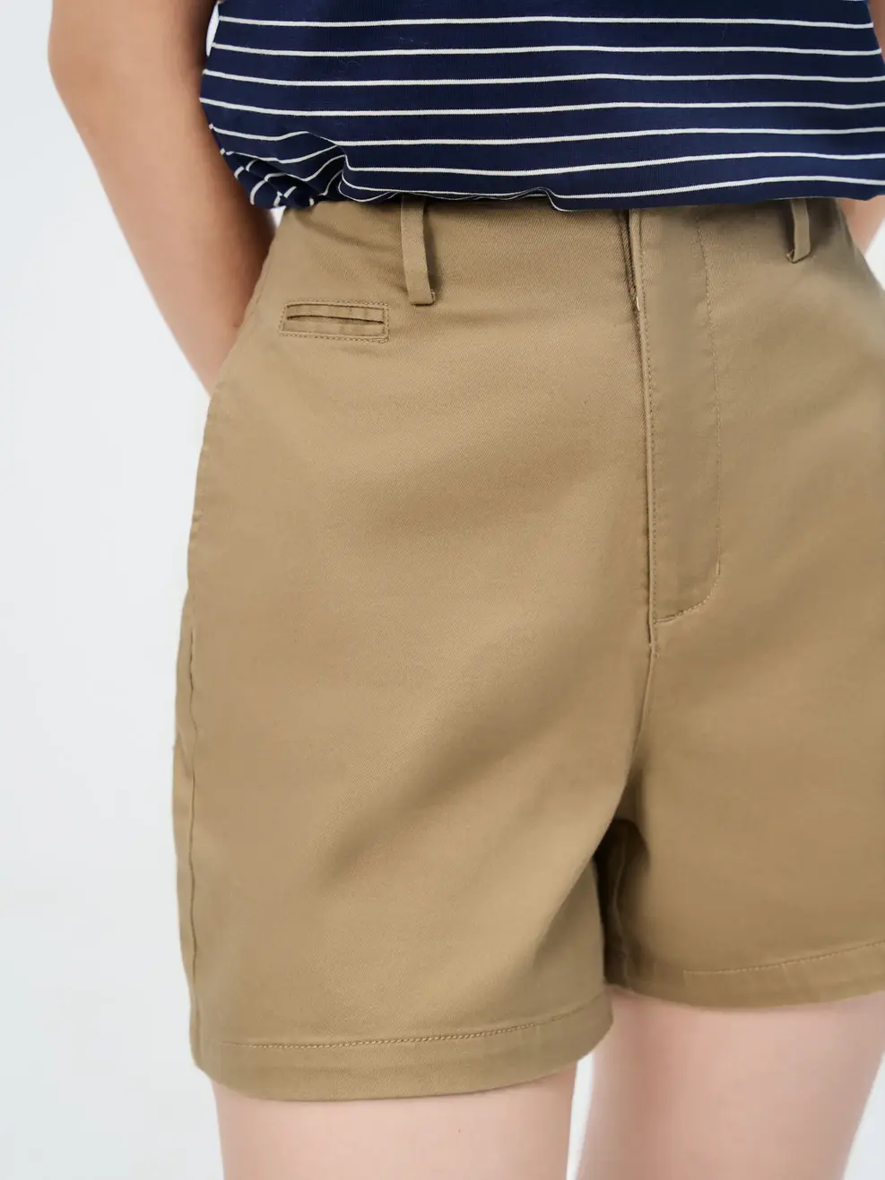 Quần Shorts Nữ Khaki Stretch Cạp Liền -  Rêu 041 - 26