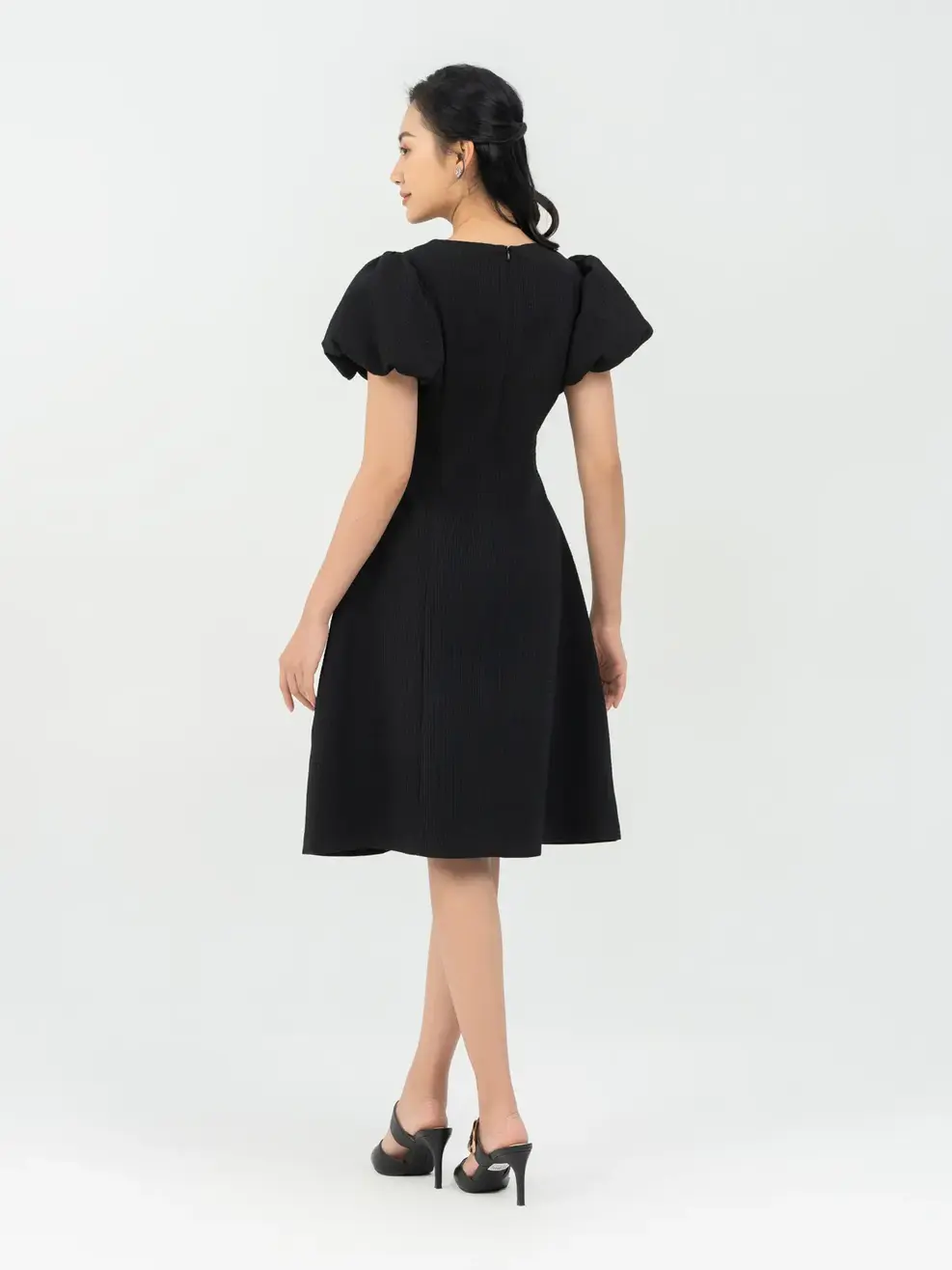Váy A  Áo Croptop Xinh  Xắn - Đen - S