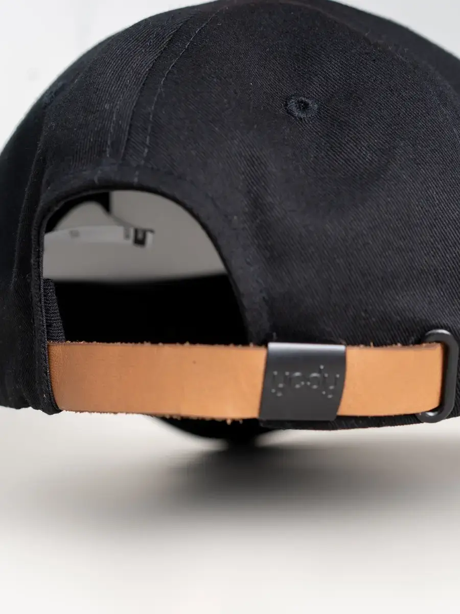 Mũ Nam In Chữ Y - Đen