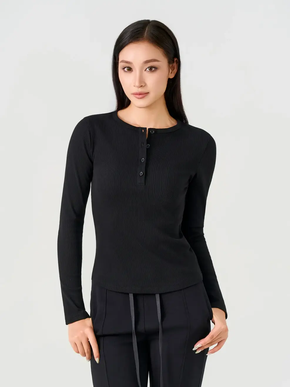 Áo Phông Nữ Tay Dài Có Cúc - ĐEN 002 - S